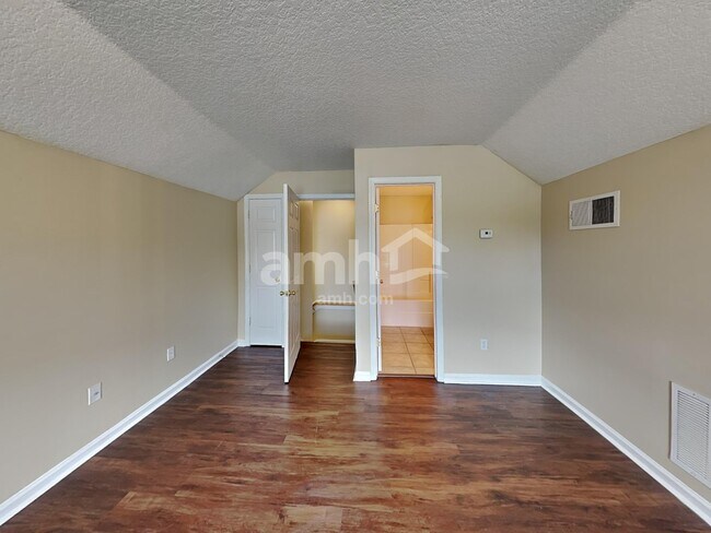 Building Photo - 254 John's Creek Pkwy