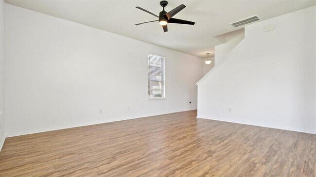 Building Photo - 141 Miracle Dr