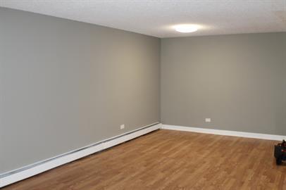 Building Photo - 17 Parkside Ct