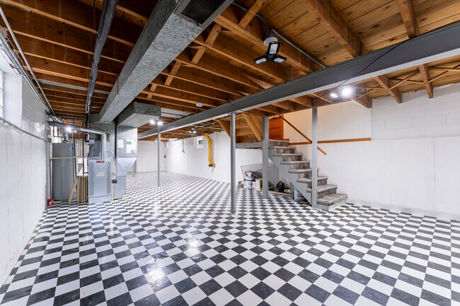 Building Photo - 2619 Home Ave