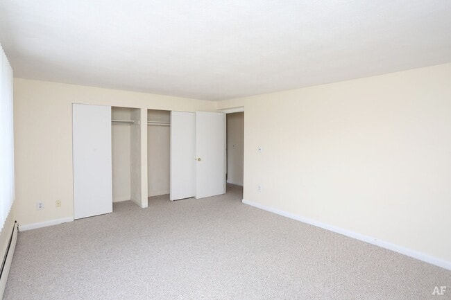 Building Photo - LARGE Studio - Watertown Square