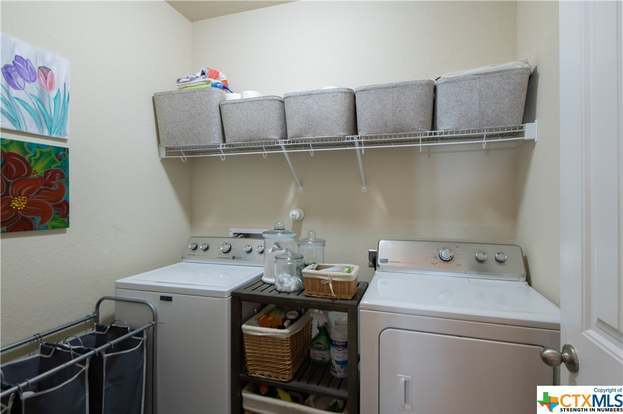 Building Photo - 5633 Briar Fld
