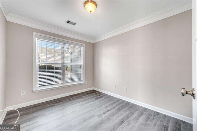 Building Photo - 268 Balaban Cir