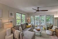 Building Photo - 169 Golf Club Dr