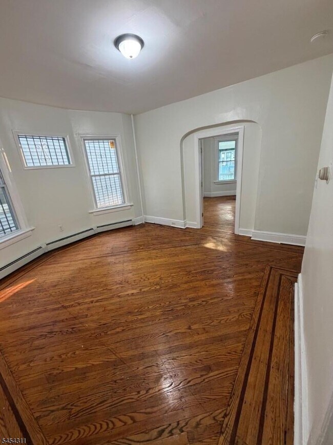 Building Photo - 126 N 17th St