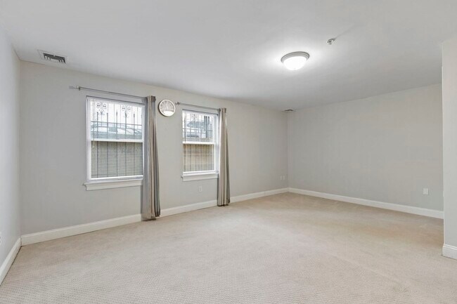 Building Photo - 873 Harrison Ave