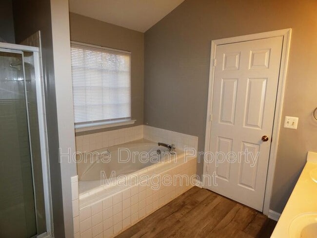 Building Photo - 5408 Veld Ct