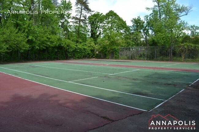 Building Photo - 13 silverwood circle #10