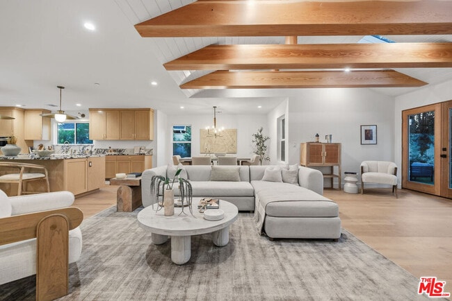 Building Photo - 4525 Greenbush Ave