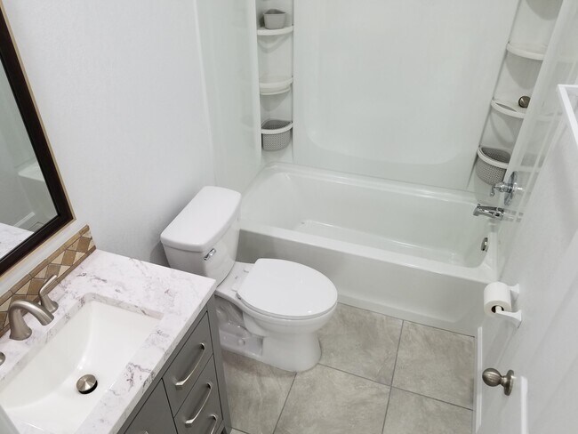 Building Photo - 38232 Meadow Ln