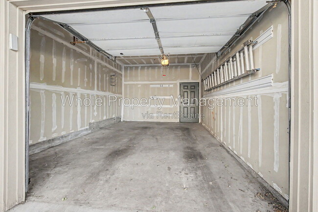 Building Photo - 3872 S Dallas St