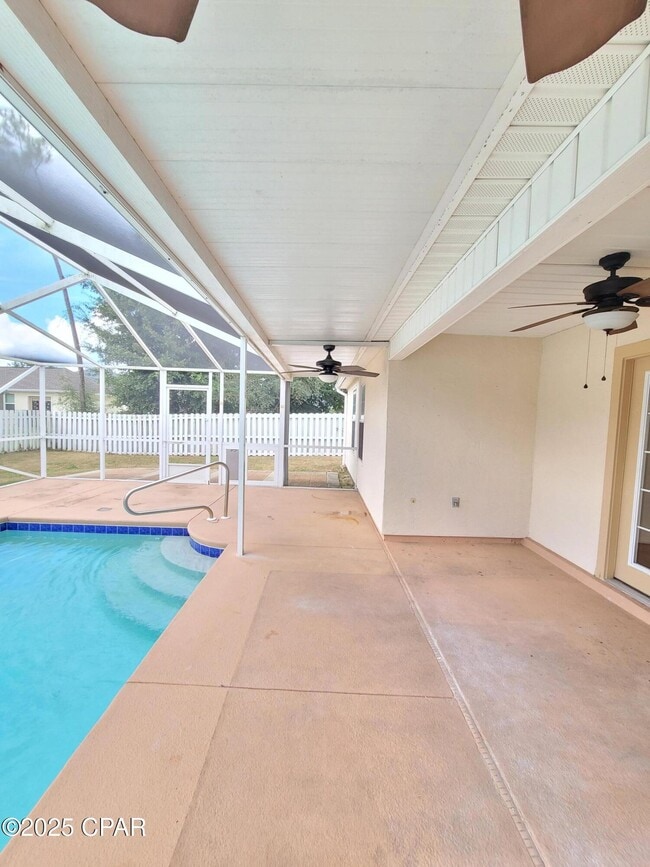 Building Photo - 3225 Azalea Cir