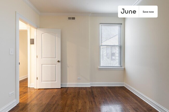 Building Photo - 3743 N Albany Ave