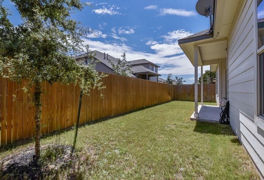 Building Photo - 11203 Sisquoc Formation View