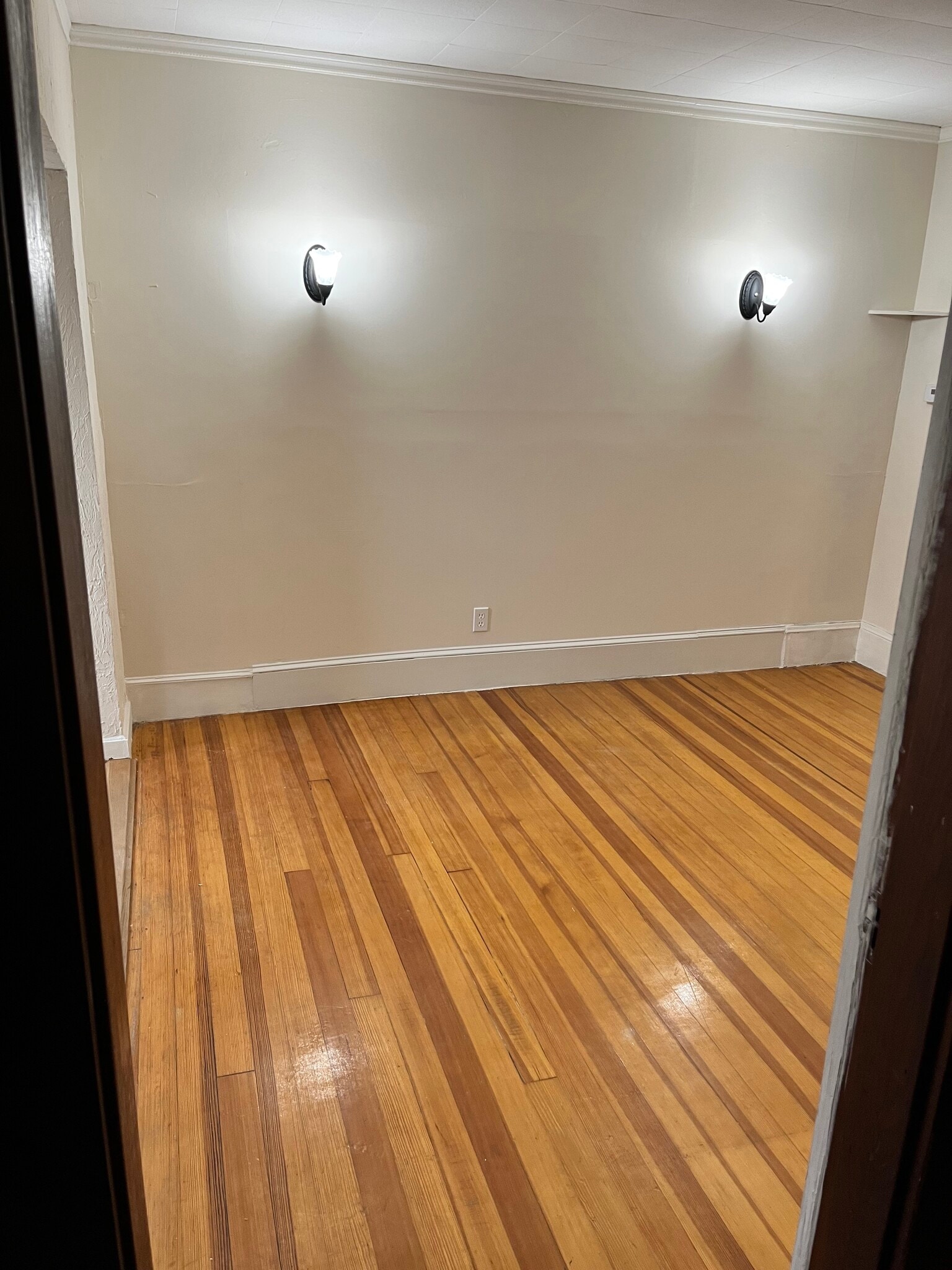 Living Room 2/2 - 52 Germain Ave