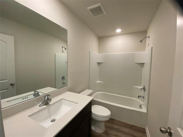 Building Photo - 623 Delta Downs Dr
