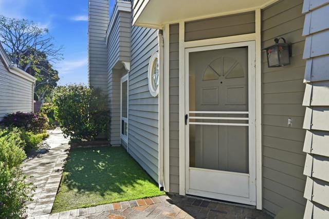 Building Photo - 819 Daphne Ct