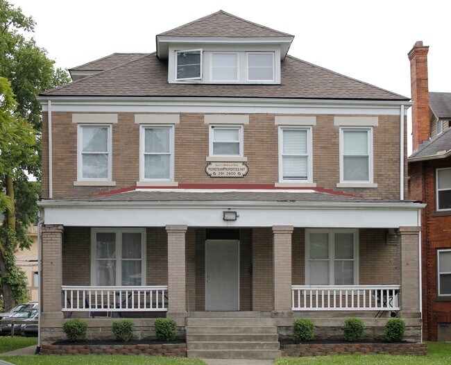 Building Photo - 71 E 13th Ave