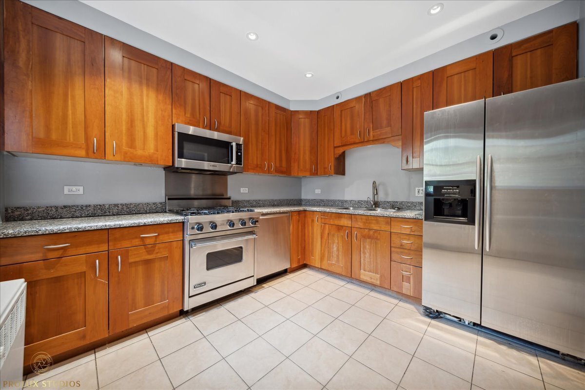 Kitchen - 1433 N Dearborn St