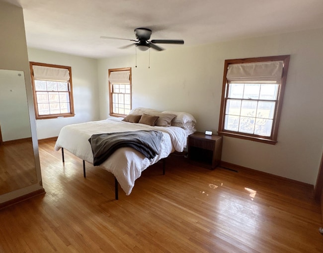 Building Photo - 1334 N Estate Ct