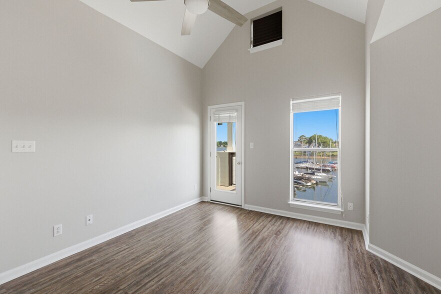 Building Photo - 18705 Vineyard Point Ln