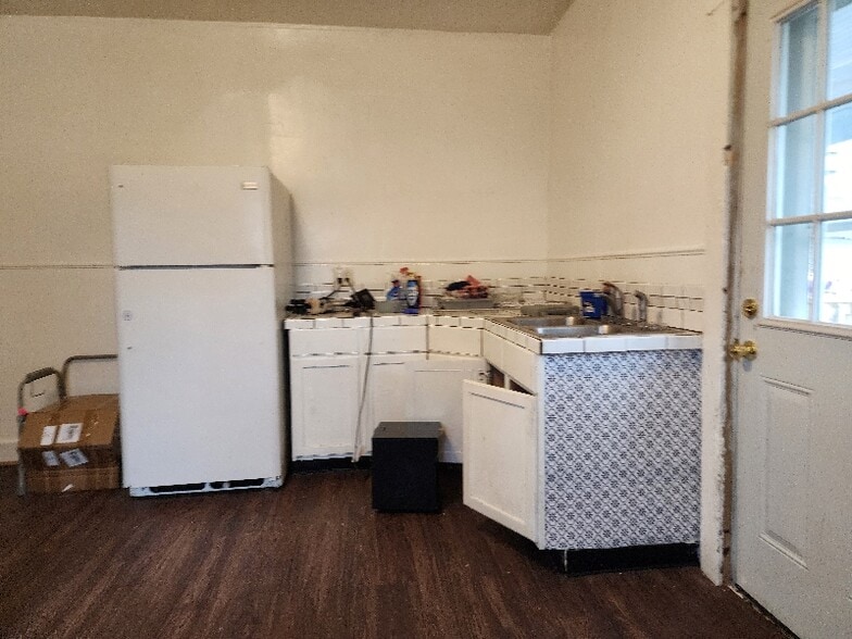 Building Photo - 2105 Arlington Ave