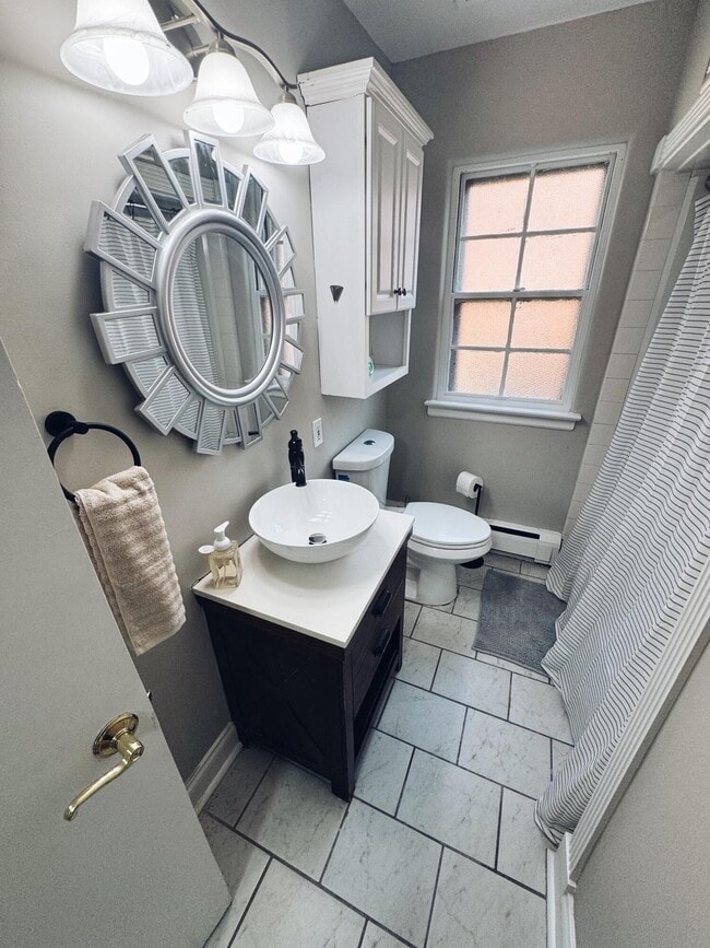 Building Photo - 474 Bob O Link Dr