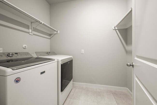 Building Photo - 150 Mayfield Dr