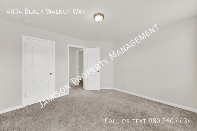 Building Photo - 4034 Black Walnut Wy