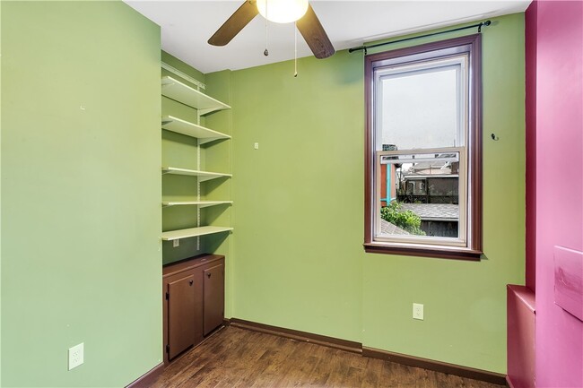 Building Photo - 297 42nd St