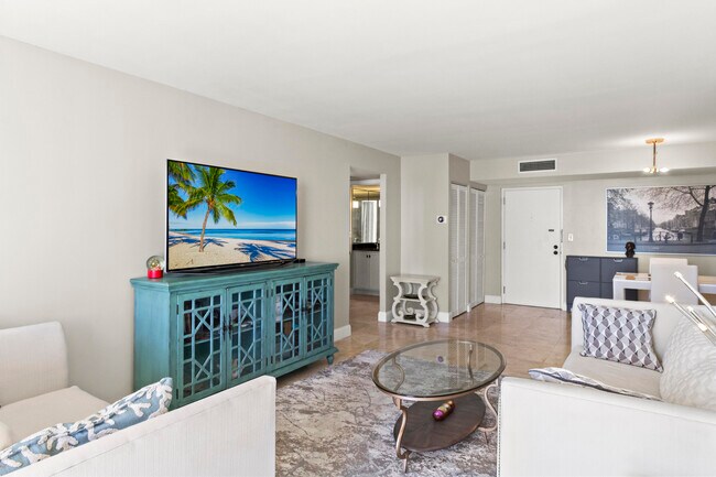 Building Photo - 290 174th St St