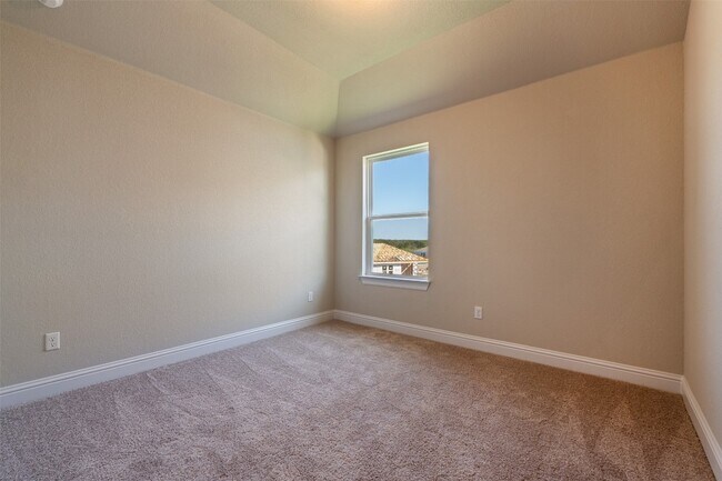 Building Photo - 112 Winding Hollow Ln
