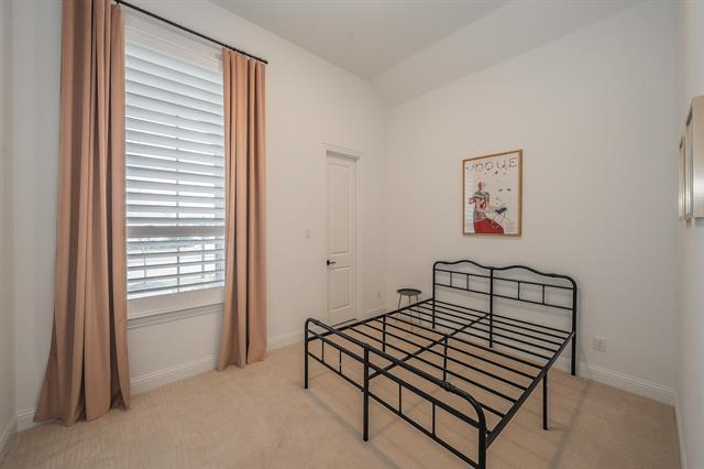 Building Photo - 2105 Tremont Dr