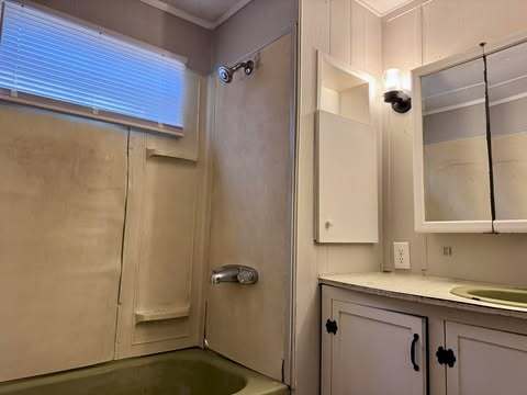 Building Photo - Bentwood Mobile Home Park