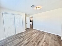 Building Photo - 2081 S Dandelion St