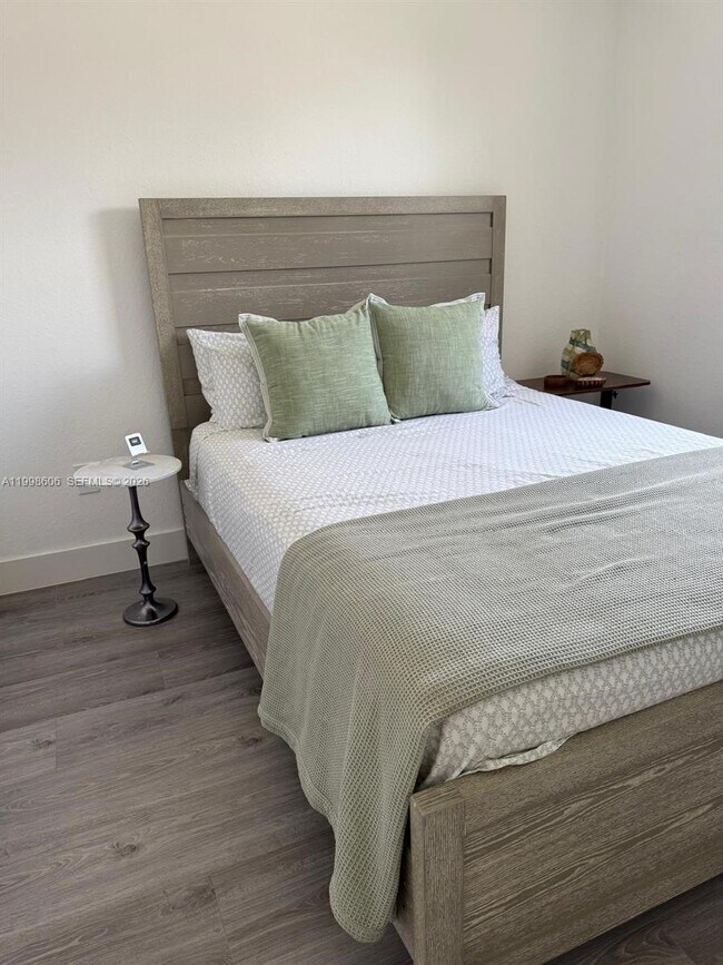 Building Photo - 8781 NW 98th Ct