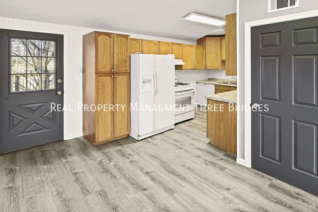 Building Photo - 2857 Dawnview Dr