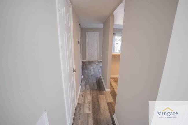 Building Photo - 6449 Union Ct