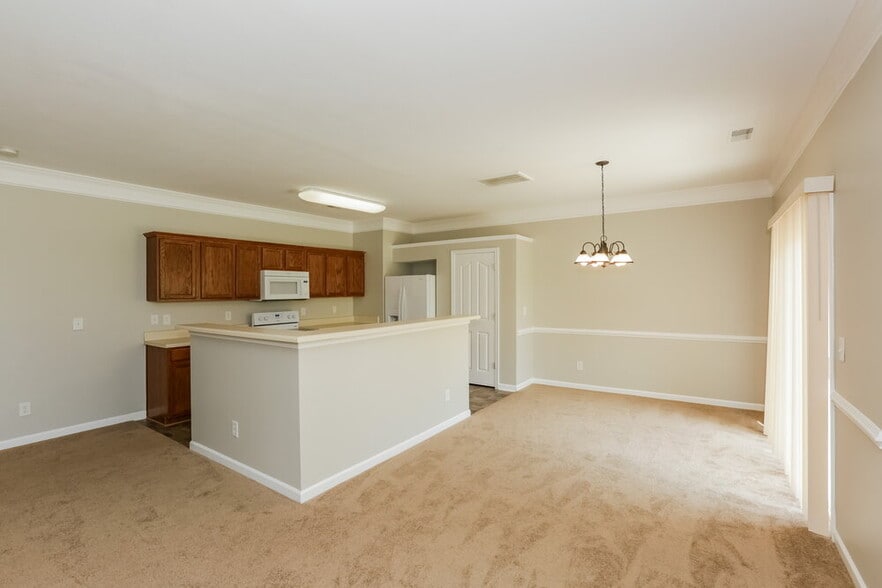 Building Photo - 7222 Winding Cedar Tr