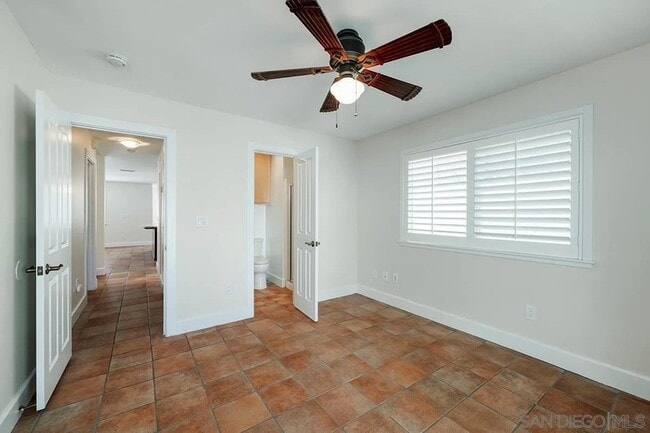 Building Photo - 308 Palm Ave