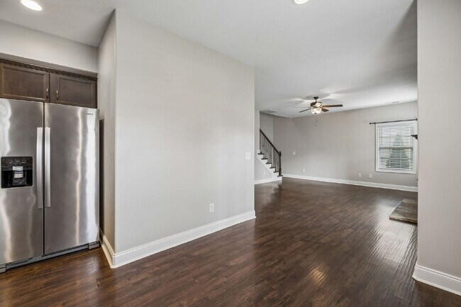 Building Photo - 275 Crusaw Dr