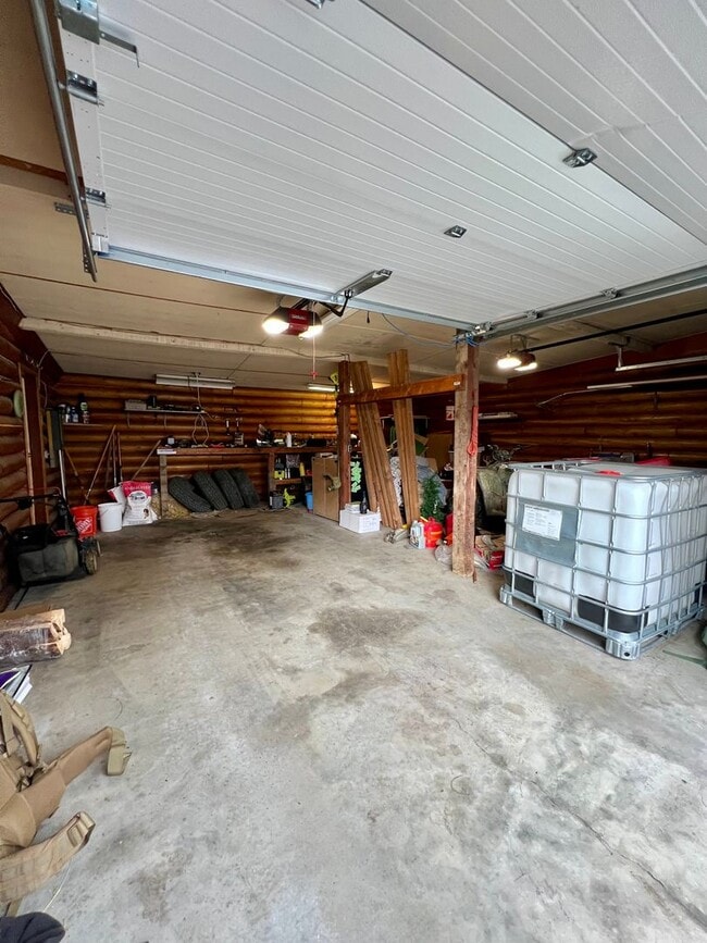 Building Photo - Charming 2-Bedroom Home in Moose Creek – D...