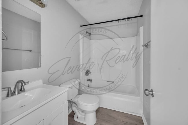 Building Photo - Updated Two Bedroom Ranch w/ Special!