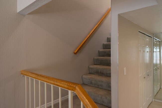 Building Photo - 2 Bedroom & 2 Bath Available in St. George!