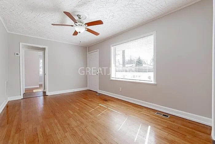 Building Photo - 2816 Friendly Ln