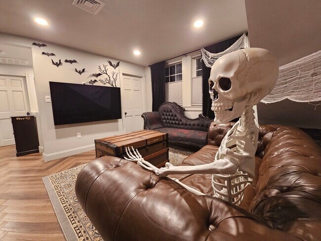 Building Photo - 55 Buffum St