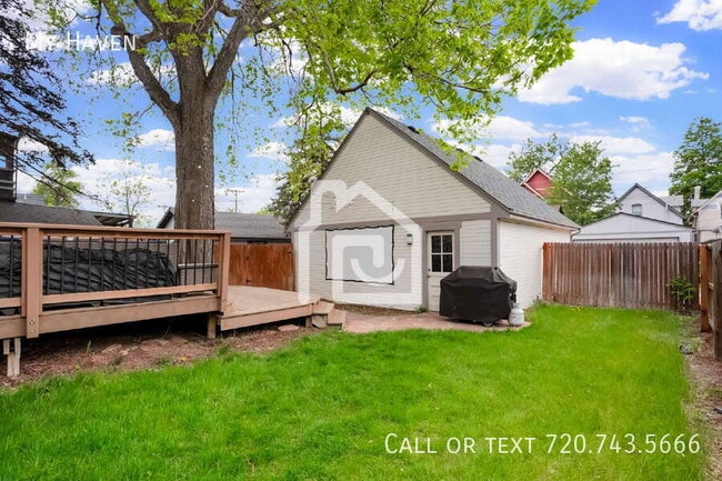 Building Photo - 481 S Washington St