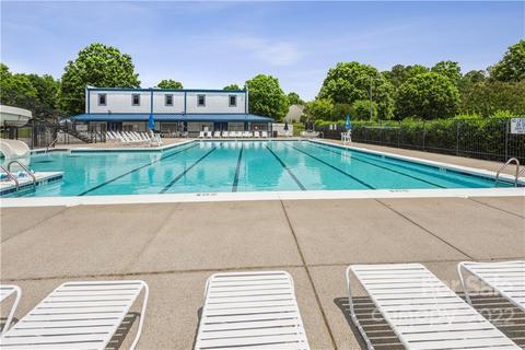 Building Photo - 1430 Deer Forest Dr
