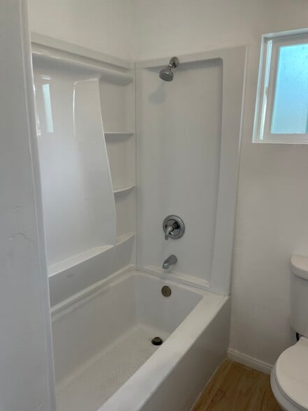 Bathroom - 3806 Linda Vista Dr