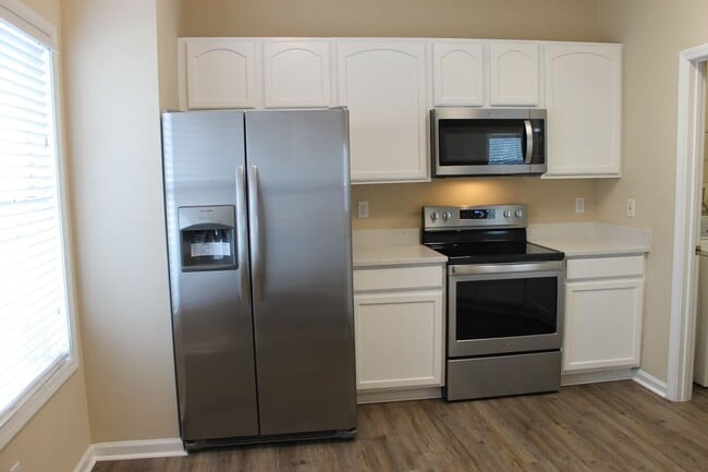 Building Photo - Townhome in Olde Town Village, Bluffton